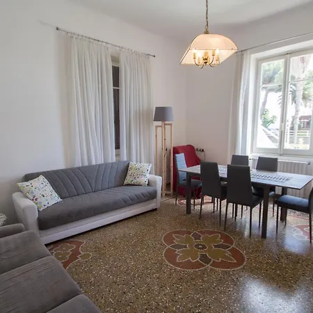 In Con Vista Mare Apartament Celle Ligure